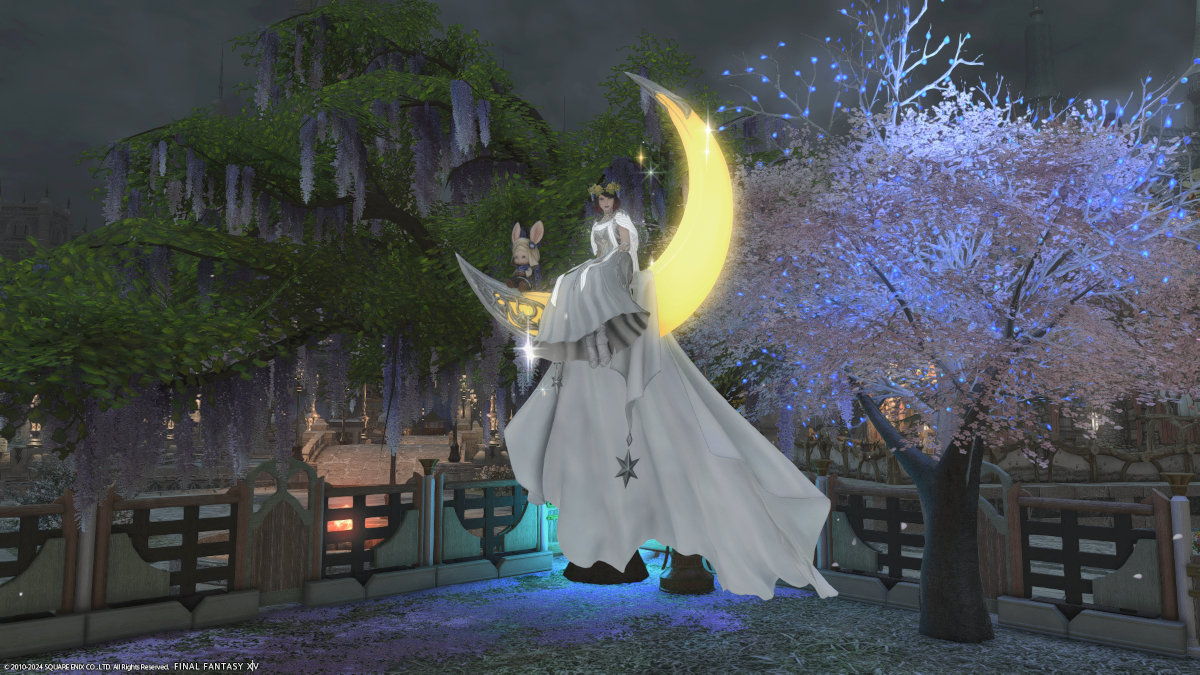 “Crescent Moon Mount Now Offered in the FFXIV Online Shop”